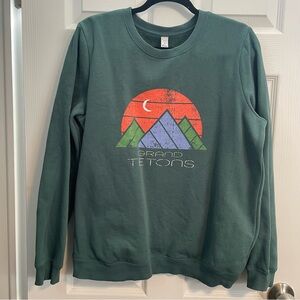 EUC ZYIA Medium Forest Green Crewneck Sweater / Sweatshirt